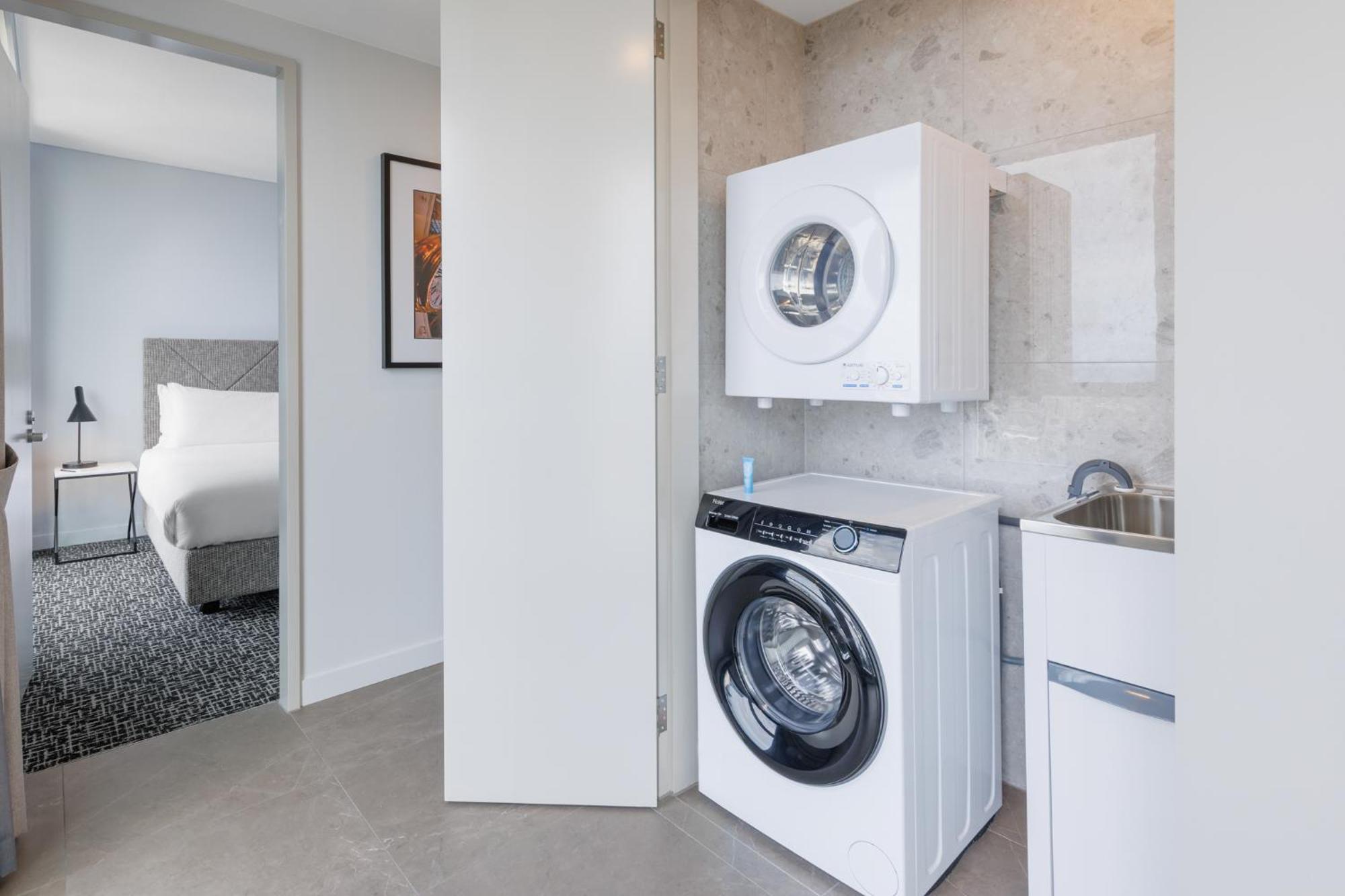 Meriton Suites Μελβούρνη Εξωτερικό φωτογραφία A washing machine